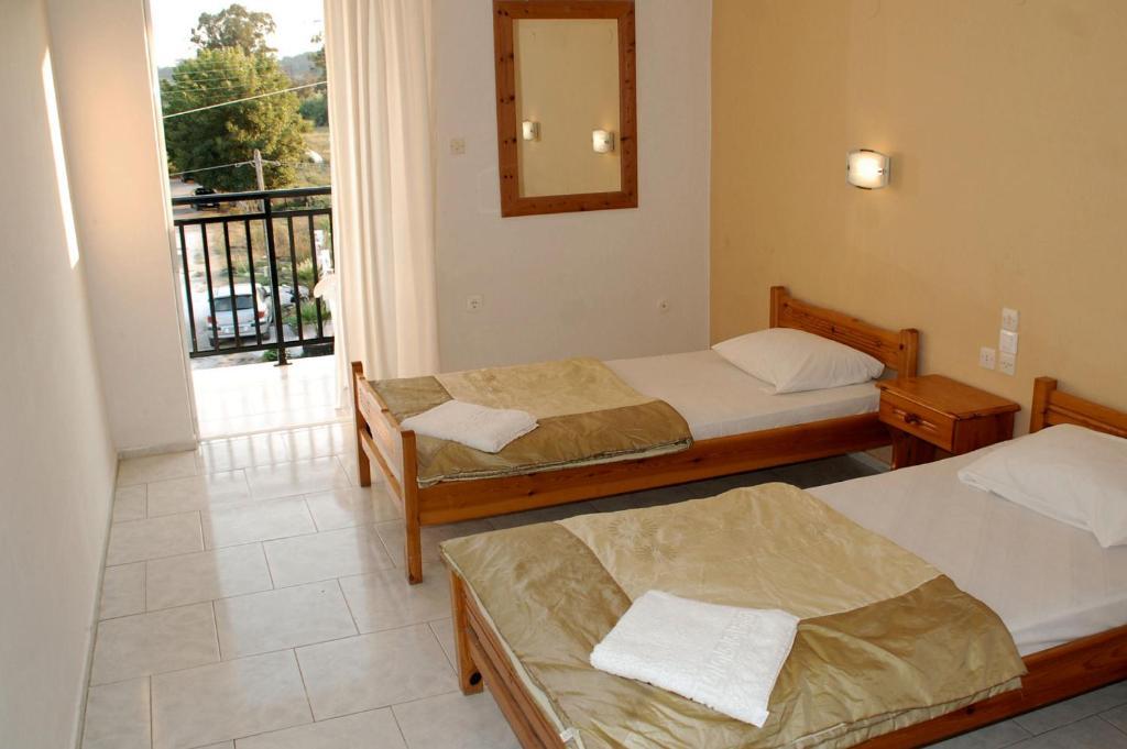 Britannia Hotel Agrilia Phòng bức ảnh