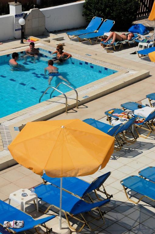 Britannia Hotel Agrilia Ngoại thất bức ảnh